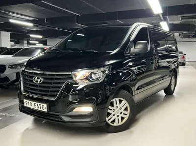 Hyundai Starex