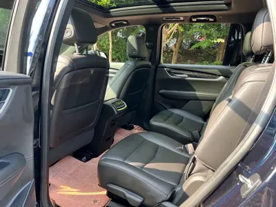 Cadillac XT6