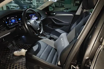 Volkswagen Sagitar