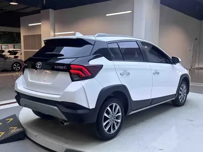 Toyota Yaris L