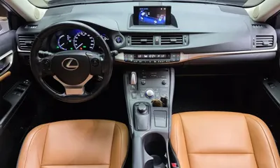 Lexus CT200h