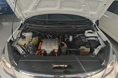 Dongfeng Aeolus E70