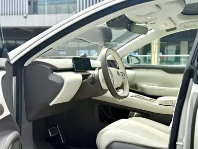 Nio ET7