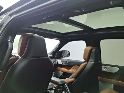 Lincoln Navigator