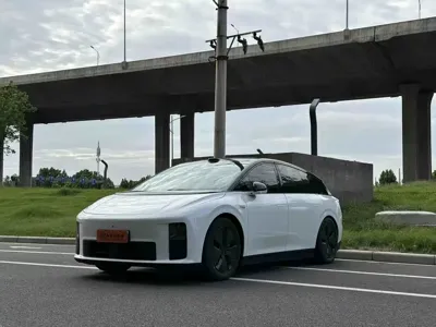 Li Auto 理想i6
