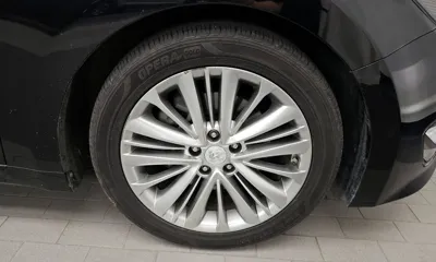 Hyundai Aslan