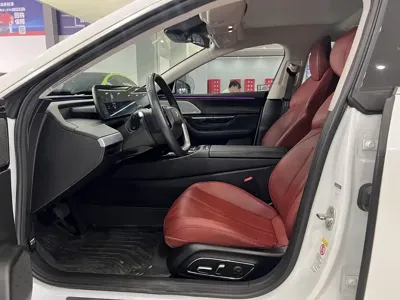 Xpeng P7