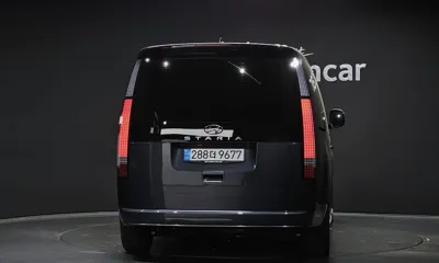 Hyundai Staria