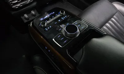 Genesis EQ900