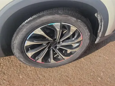 BAIC X7