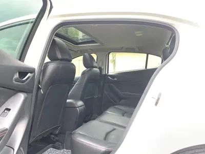 Mazda 3 Axela