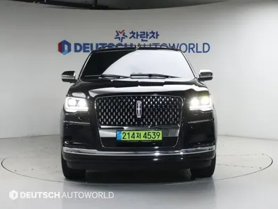 Lincoln Navigator