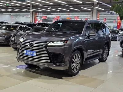 Lexus LX
