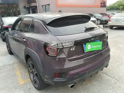 Lynk & Co 02