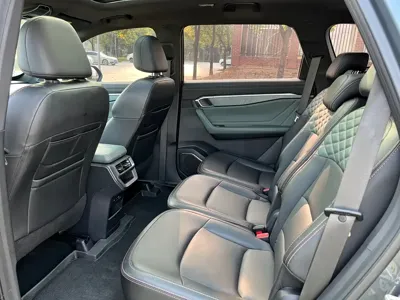 Geely Haoyue L