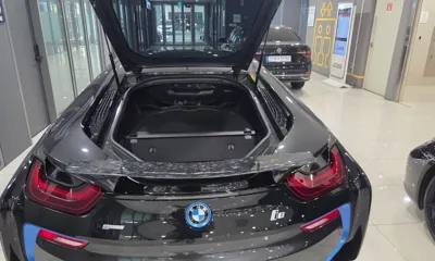 BMW i8