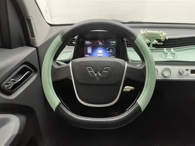 Wuling MINIEV
