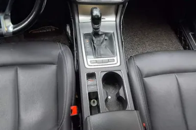 Roewe i6