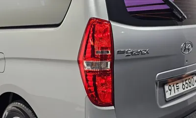 Hyundai Starex