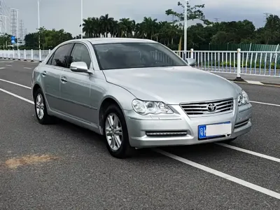 Toyota Reiz
