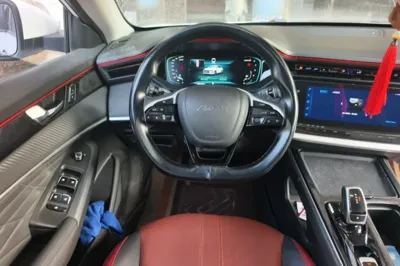 Dongfeng Aeolus Yixuan MAX