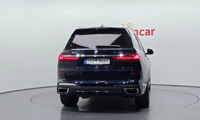 BMW X7