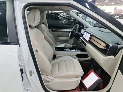 Geely ICON