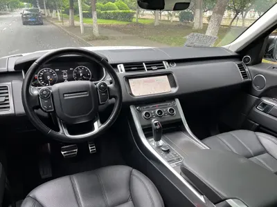 Land Rover Sport