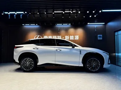 Lexus RZ