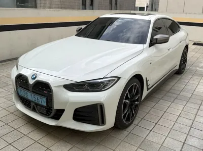 BMW i4
