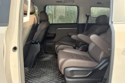 Wuling 730