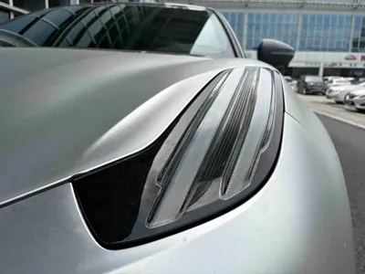 Zeekr 001