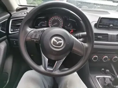 Mazda 3 Axela