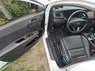 Hyundai Mistra