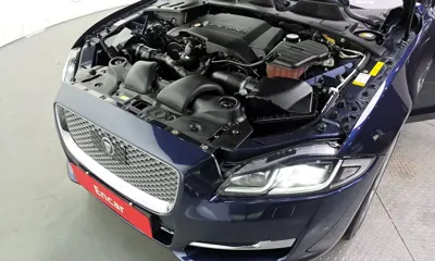 Jaguar XJ