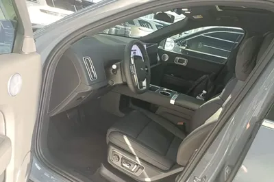 Li Auto L8