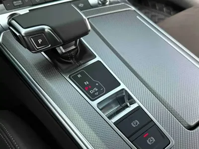 Audi A7L