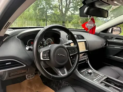 Jaguar XEL