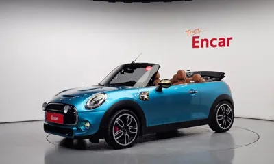 MINI Cooper Convertible