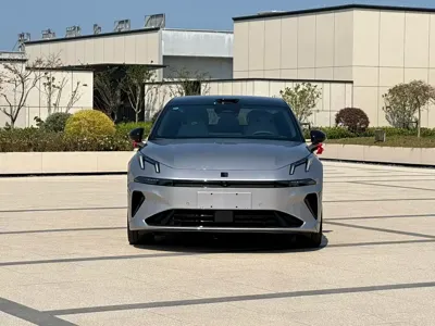 Lynk & Co 07 EM-P