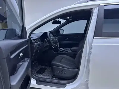 Kia KX7