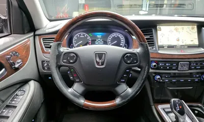Hyundai Equus