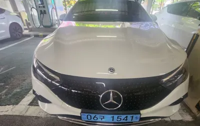 Mercedes-Benz EQE