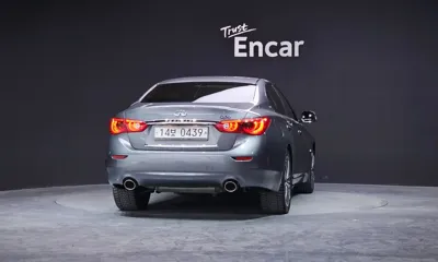Infiniti Q50