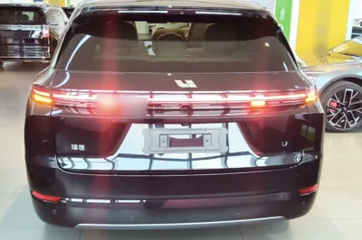 Li Auto L7