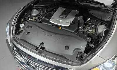 Infiniti M