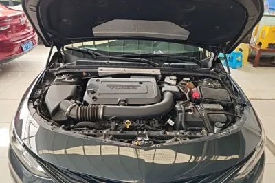 Chevrolet Malibu XL