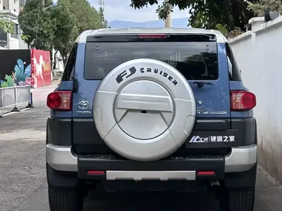 Toyota FJ Cruiser
