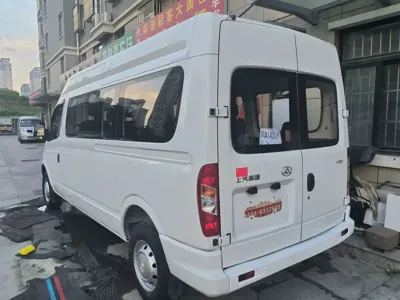 大通 V80