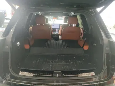 Li Auto Li L8